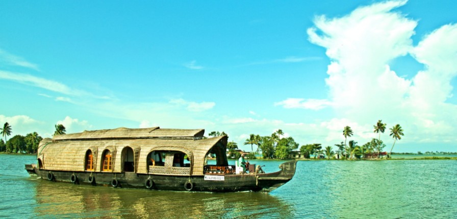 backwater-resorts-in-kerala